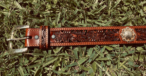 BROWN BELT WITH FLORAL AND METAL DETAILS